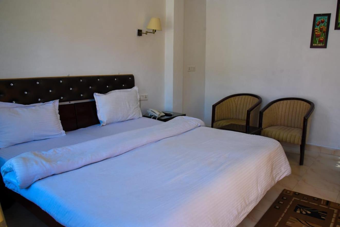 Dragon I Resorts Naddi Exterior foto